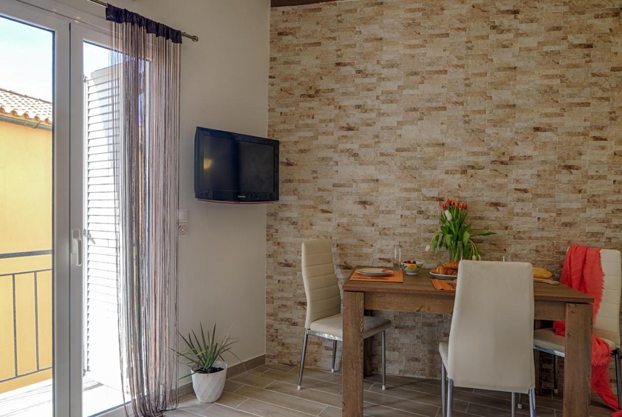 Renas Cosy Apartment Corfu  Extérieur photo